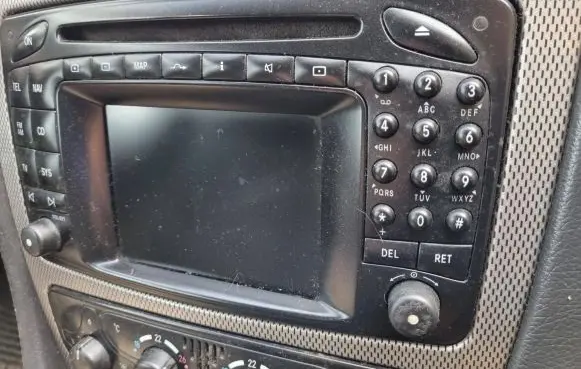 Mercedes-Benz C W203 Navigation unit CD/DVD player 