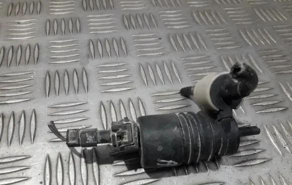 Opel Zafira A Windscreen/windshield washer pump