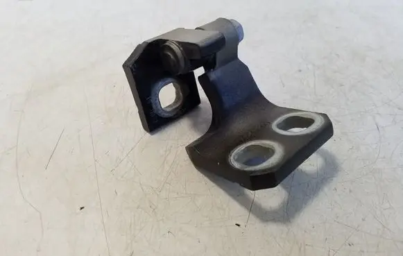 Jeep Renegade Front door upper hinge A048803