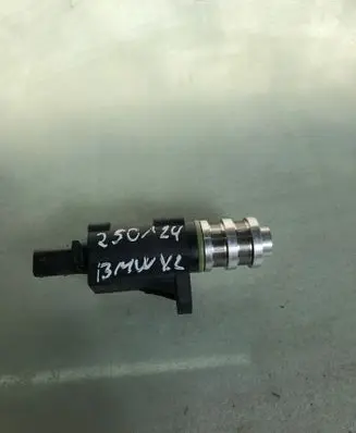 BMW X2 U10 Oil pressure sensor 7639993
