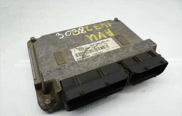Volkswagen Golf IV Engine control unit/module 06A906033AE 5WP40136