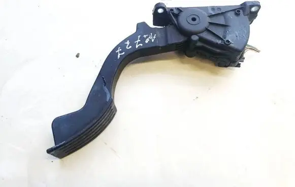 Volvo V50 Accelerator throttle pedal 4M519F836AH 4M51-9F836-AH