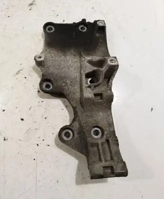 Volkswagen PASSAT B6 Engine mounting bracket 03g903143