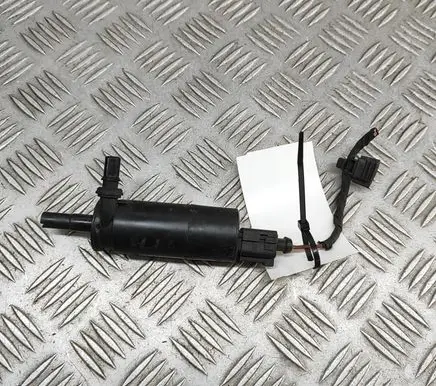 Volkswagen Golf VIII Windscreen/windshield washer pump 6R0955681