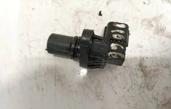 Subaru B9 Tribeca Camshaft position sensor j5t23781aa