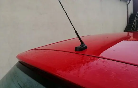 Radio antenna