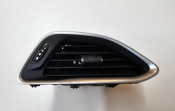 Chrysler Pacifica Dashboard side air vent grill/cover trim 6EC03LX9AA