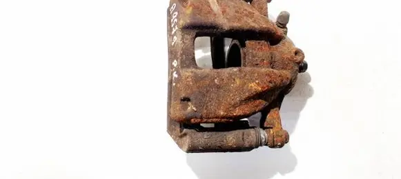 Honda CR-V Front brake caliper