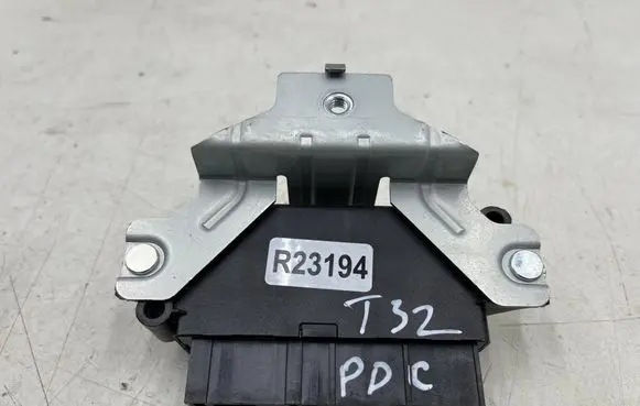 Nissan Rogue Parking PDC control unit/module 285384cc0a 285324cc0a