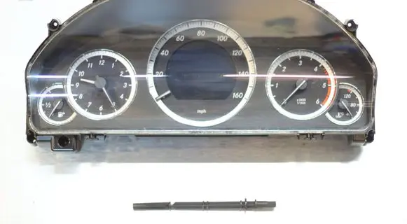 Mercedes-Benz E A207 Speedometer (instrument cluster) A2125408947