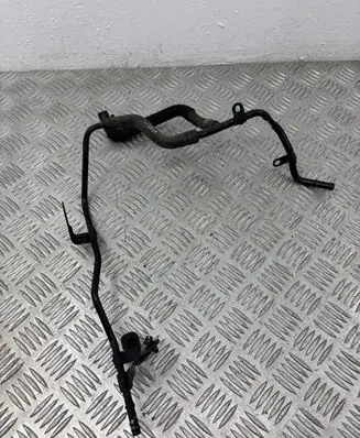 Volkswagen PASSAT B7 Engine coolant pipe/hose 1K0121070