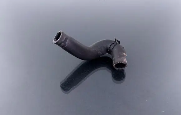 Volkswagen Touareg I Engine coolant pipe/hose 7L0819308A 7L0819308