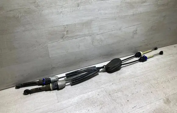 Gear shift cable linkage