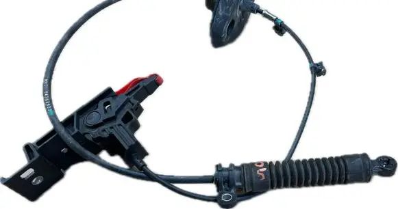 Buick Enclave II Gear shift cable linkage 84253582