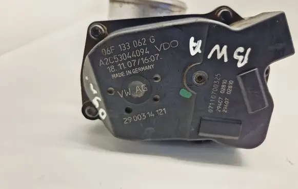 Volkswagen Golf VI Throttle valve 06F133062G 2900314121 A2C53044094