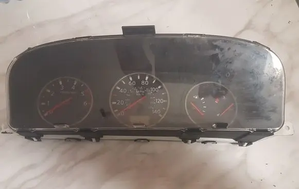 Nissan X-Trail T30 Speedometer (instrument cluster) EQ310FE