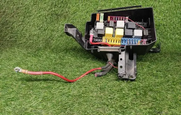 Mercedes-Benz GL X166 Fuse box set A1669063801 A1665400182
