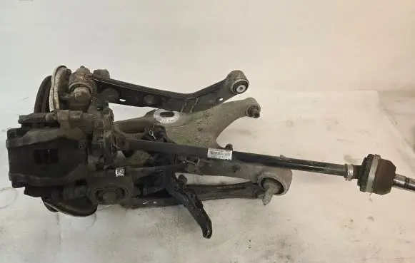 Volvo XC90 Rear wheel hub spindle/knuckle 32246511 31325816
