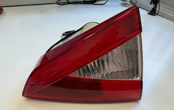 Maserati GranTurismo Tailgate rear/tail lights 231568