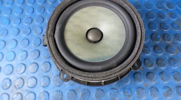 Hyundai Elantra VI Rear door speaker CA96330F2000T 96330F2000 20W40
