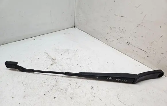 Volkswagen Tiguan Front wiper blade arm 5N1955409