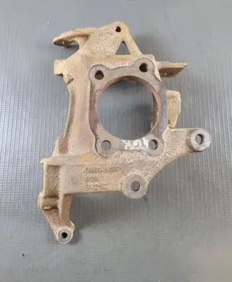 Ford Escape III Rear wheel hub GM615A971