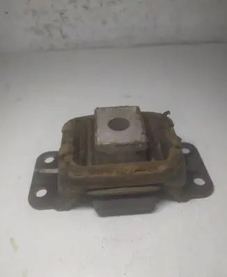 Volkswagen Sharan Rear differential mounting bracket 7M0505221E