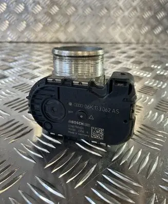 Volkswagen Polo VI Throttle body valve 06K133062AS