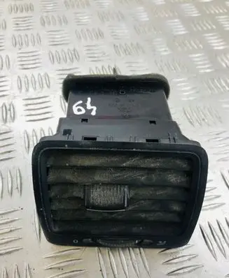Volkswagen Golf V Dash center air vent grill 1K0819703