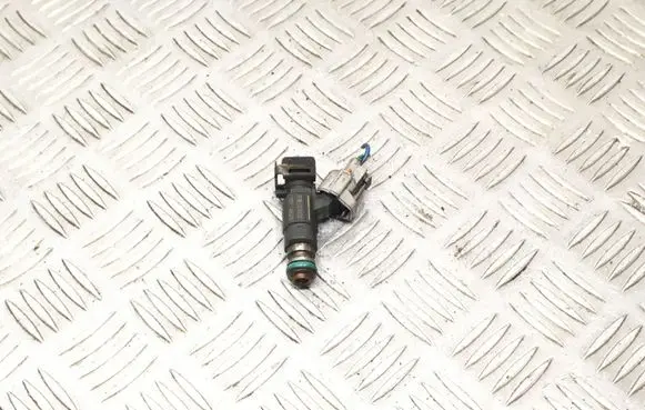 Subaru Legacy Fuel injector 0014820 FBJC101