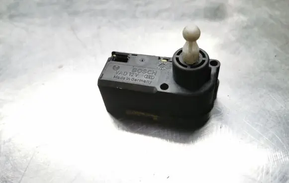 Volkswagen Golf IV Headlight level adjustment motor 1J0941295A