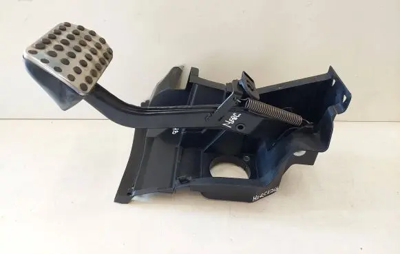 Mercedes-Benz CLC CL203 Brake pedal A2032902201 07309025520