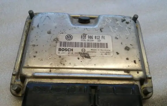 Seat Leon (1M) Engine control unit/module 038906012FK 28SA5092 0281010683