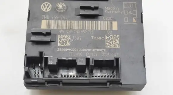 Skoda Yeti (5L) Door control unit/module 7N0959794