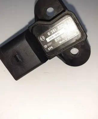 Audi A6 S6 C6 4F Air pressure sensor 03C906051 0261230095