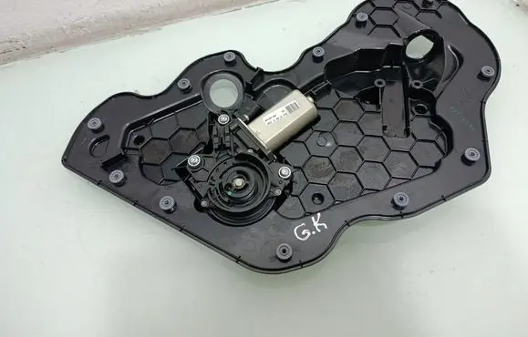 Audi A8 S8 D4 4H Rear door soft close latching motor 4F0837059