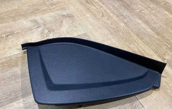 Land Rover Discovery 5 Dashboard side end trim HY3204480A PMA01