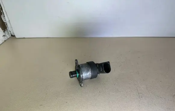 Mercedes-Benz Sprinter W906 Fuel pressure sensor 0928400604 78423