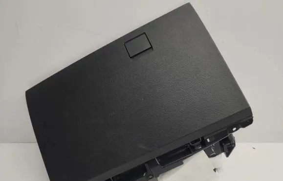 Citroen C4 III e-C4 Glove box 9831693580