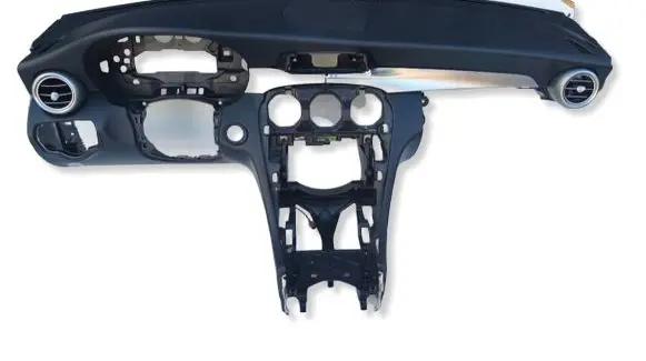 Mercedes-Benz C W205 Dashboard 
