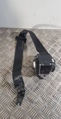 Volvo V60 Middle seatbelt (rear) 31462756 08122018 640102100