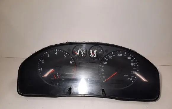 Audi A4 S4 B5 8D Speedometer (instrument cluster) 8D0919860G