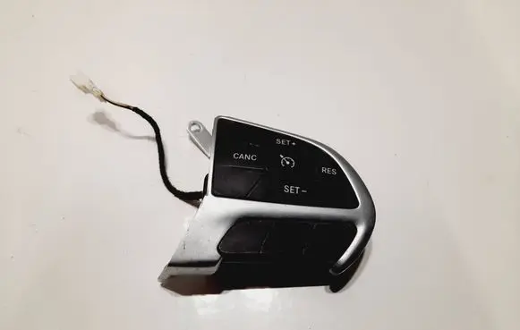 Chrysler 200 Cruise control switch 