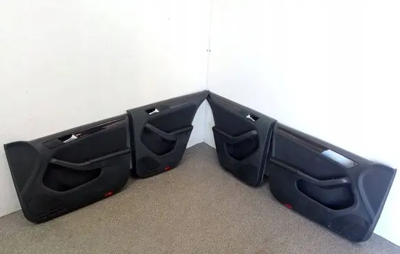 Volkswagen Jetta VI Front door card panel trim
