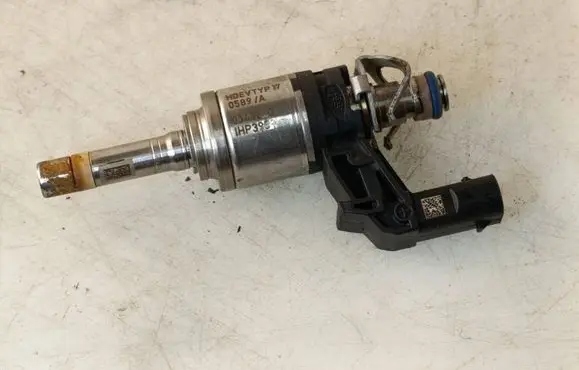 Volkswagen T-Cross Fuel injector 04E906036AT