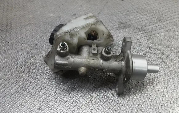 Opel Combo C Master brake cylinder