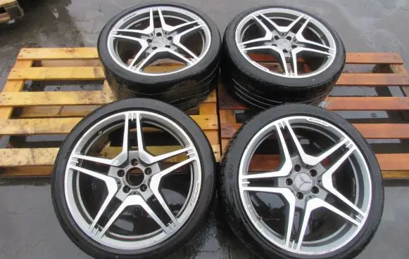 Mercedes-Benz E AMG W212 R19 alloy rim a2124012802 a2124012702