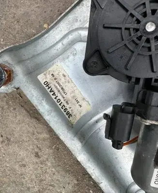 Ford Focus Front door window regulator with motor 38931014AH0