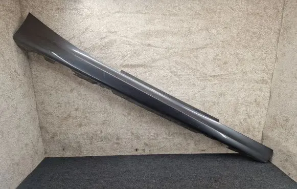 BMW 2 F22 F23 Sill 8051948 7268074 7268076