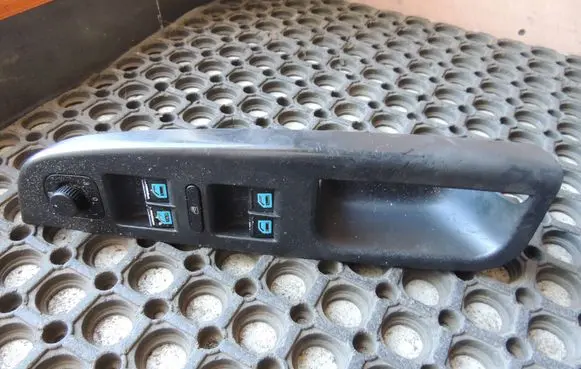 Volkswagen Jetta V Electric window control switch 1k4959857 S90909T 498696YXT